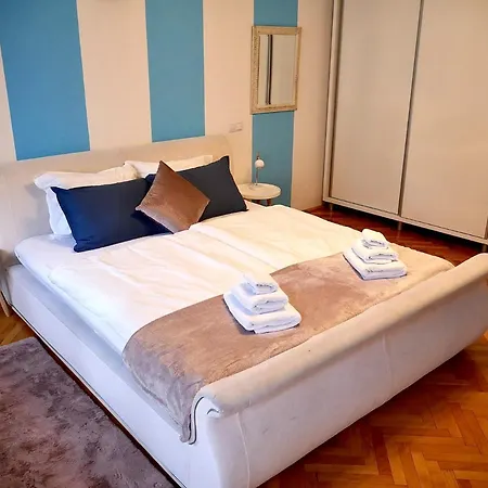 Catleya Apartament *